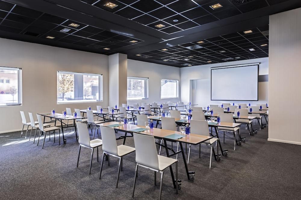 Hotel Zentral Castellana Norte Madrid Ngoại thất bức ảnh