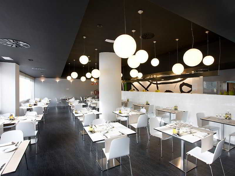 Hotel Zentral Castellana Norte Madrid Ngoại thất bức ảnh