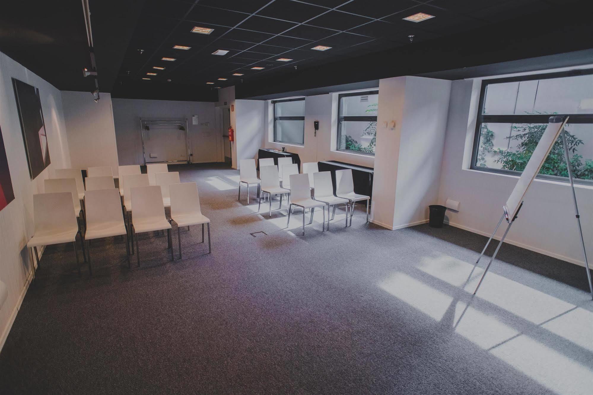 Hotel Zentral Castellana Norte Madrid Ngoại thất bức ảnh